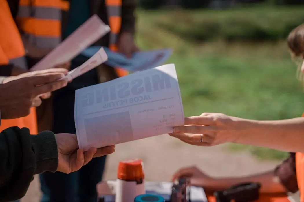 猫哥奇门遁甲寻人实战：惊门入墓揭秘人在警局而非魔窟！黄金72小时寻人案例，教你用玄学判断安危。